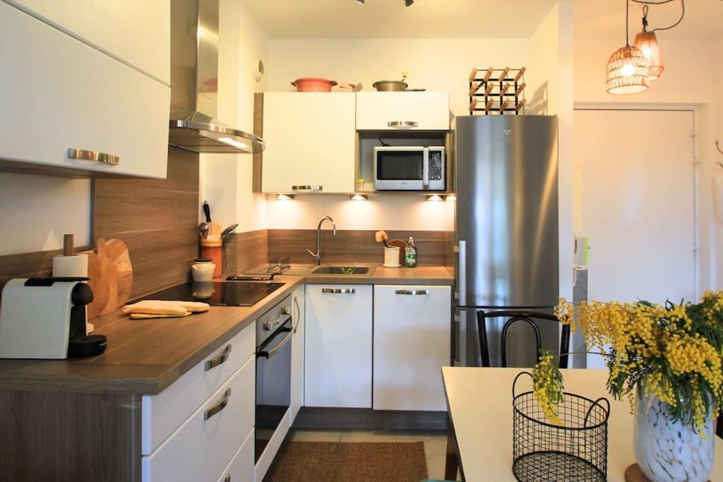 Cosy Appartement Entre Vignes Et Garrigue Avec Piscine Péret Eksteriør bilde